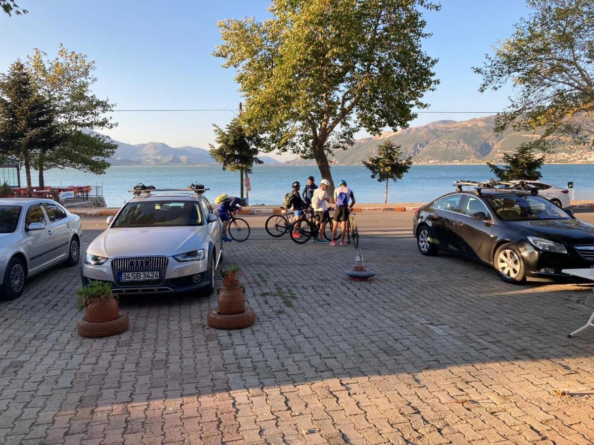 Goel Pension Egirdir Екстериор снимка
