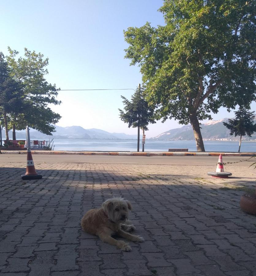 Goel Pension Egirdir Екстериор снимка