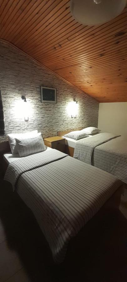 Goel Pension Egirdir Екстериор снимка